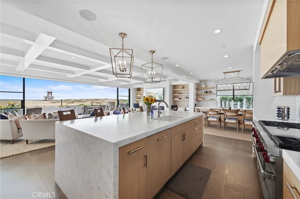 2148 E Oceanfront Newport Beach, CA 92661