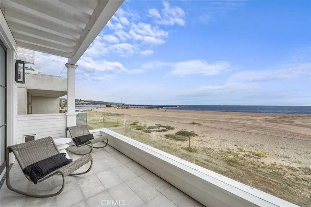 2148 E Oceanfront Newport Beach, CA 92661