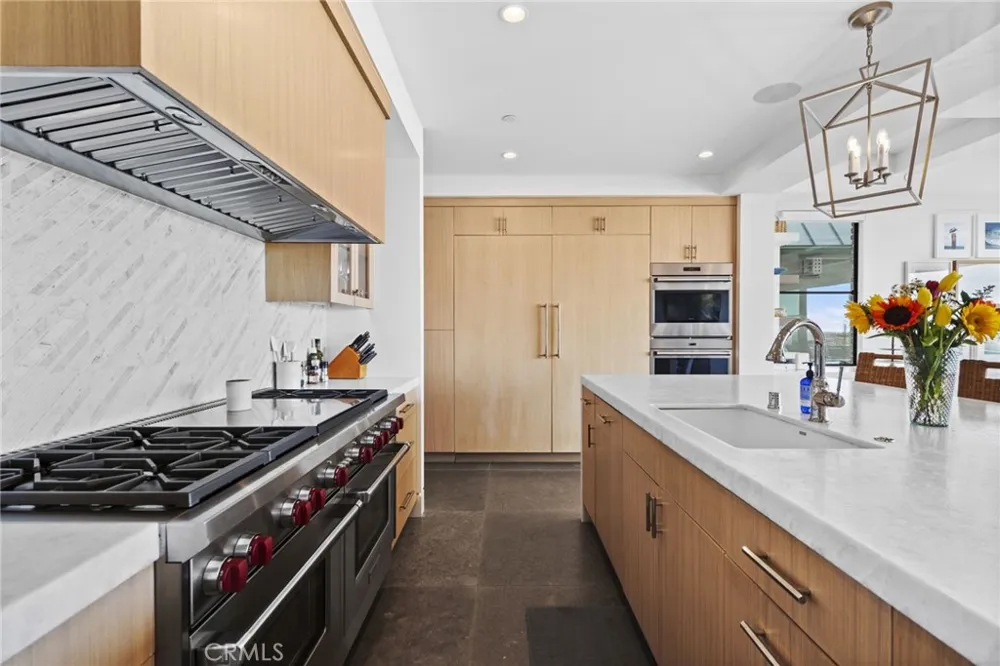 2148 E Oceanfront Newport Beach, CA 92661