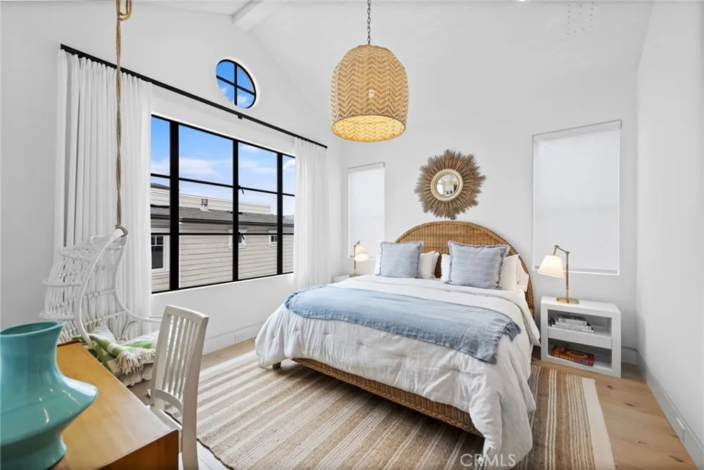 2148 E Oceanfront Newport Beach, CA 92661