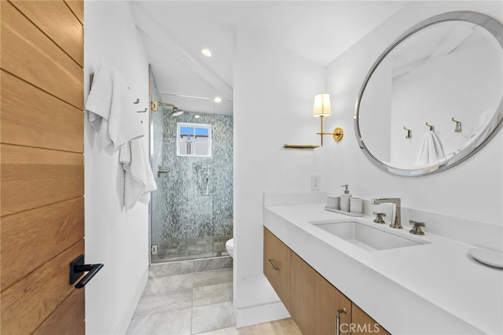 2148 E Oceanfront Newport Beach, CA 92661