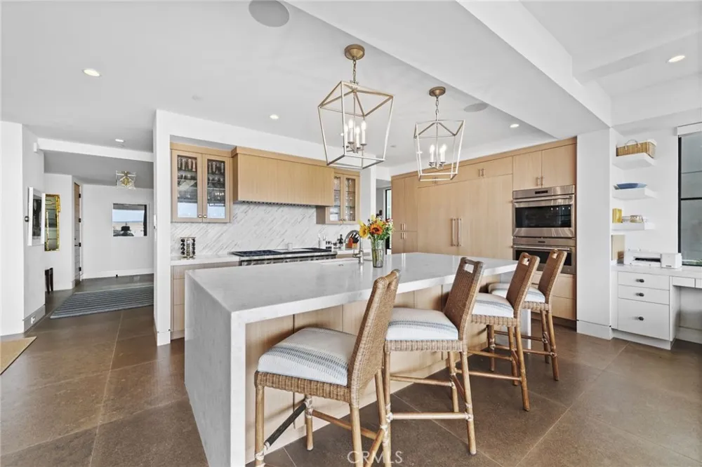 2148 E Oceanfront Newport Beach, CA 92661