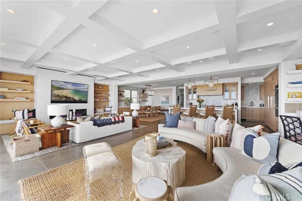 2148 E Oceanfront Newport Beach, CA 92661