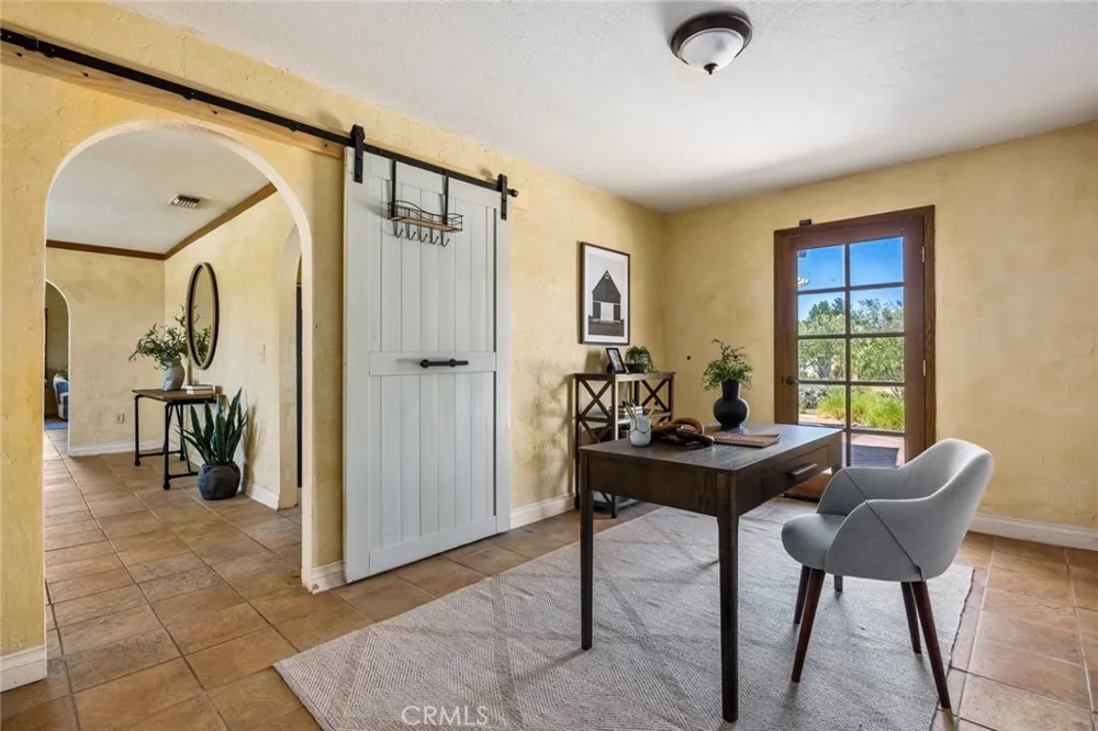 5955 Whispering Oaks Way Paso Robles, CA 93446