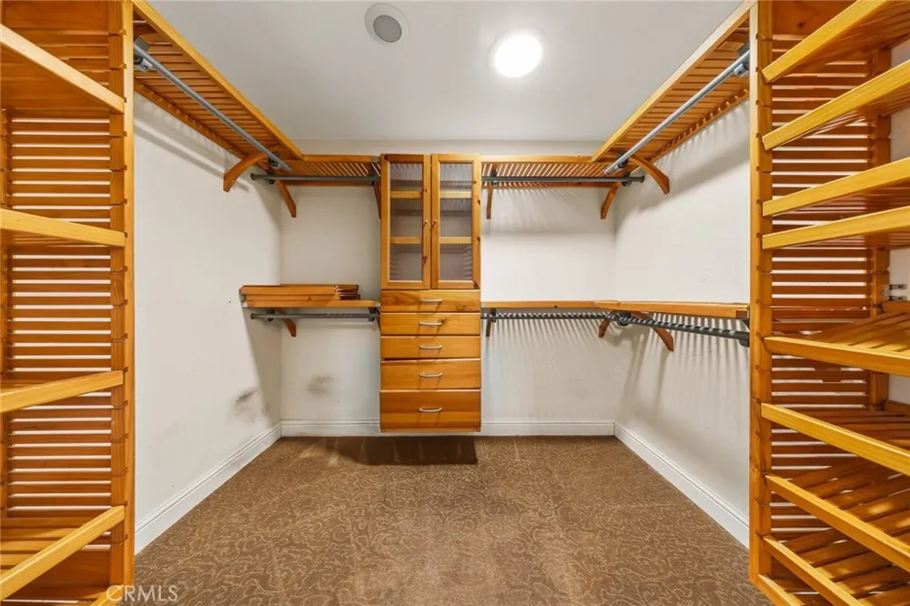 5955 Whispering Oaks Way Paso Robles, CA 93446
