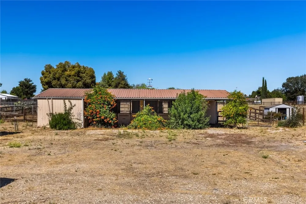5955 Whispering Oaks Way Paso Robles, CA 93446