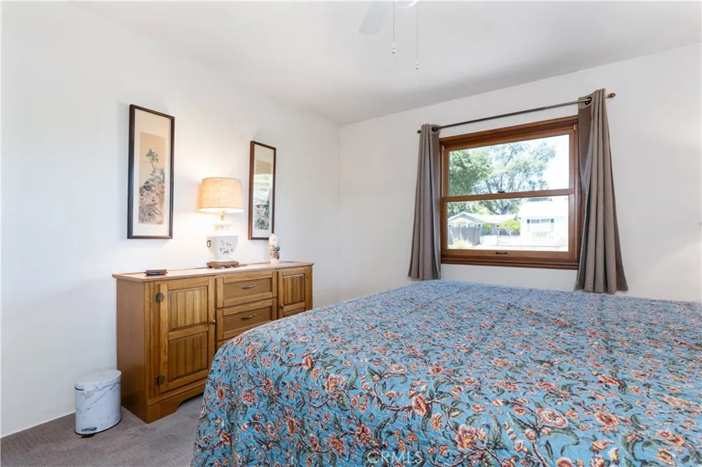 240 Oak Paso Robles, CA 93446
