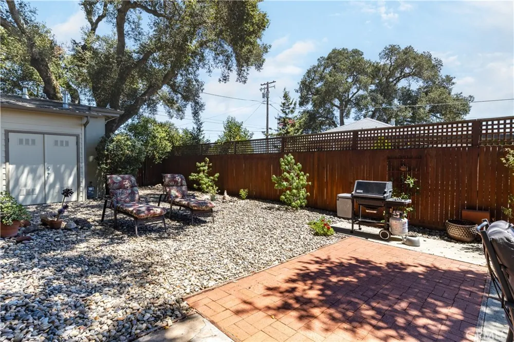 240 Oak Paso Robles, CA 93446