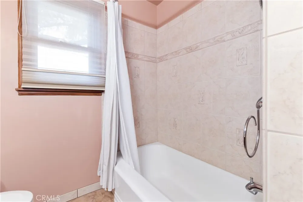 240 Oak Paso Robles, CA 93446