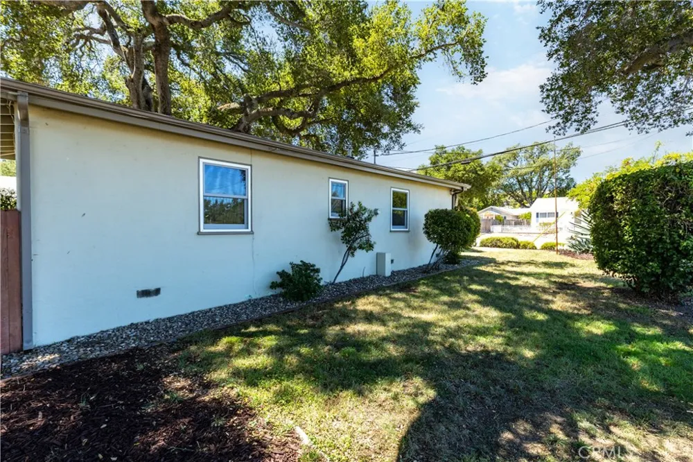 240 Oak Paso Robles, CA 93446