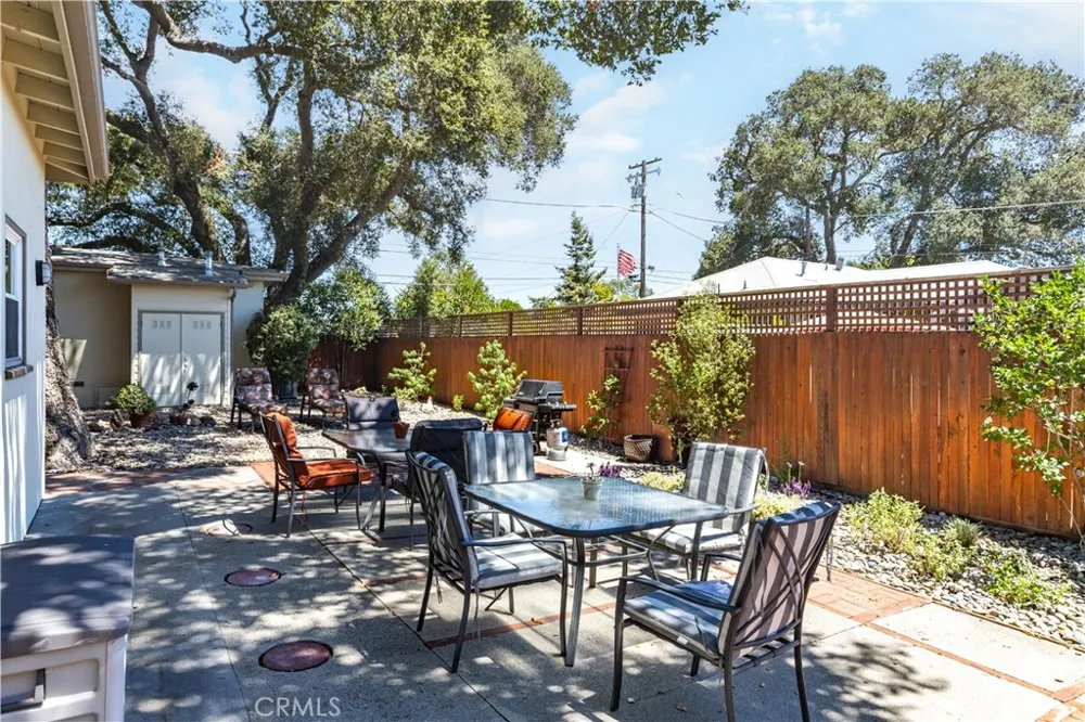 240 Oak Paso Robles, CA 93446