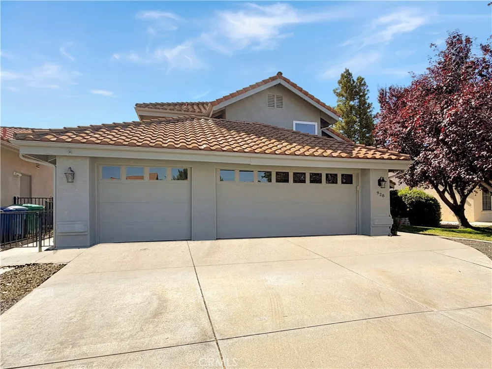 928 Saint Ann Paso Robles, CA 93446