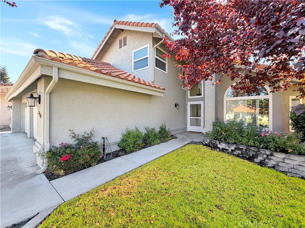 928 Saint Ann Paso Robles, CA 93446
