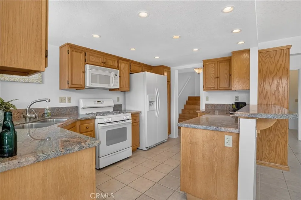928 Saint Ann Paso Robles, CA 93446