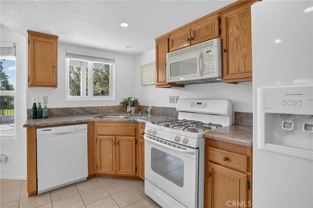 928 Saint Ann Paso Robles, CA 93446