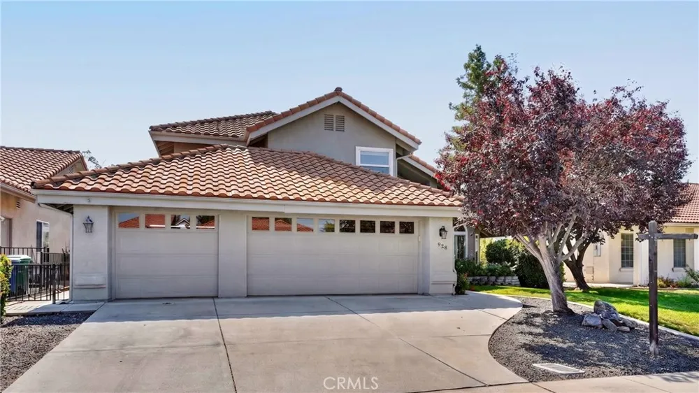 928 Saint Ann Paso Robles, CA 93446