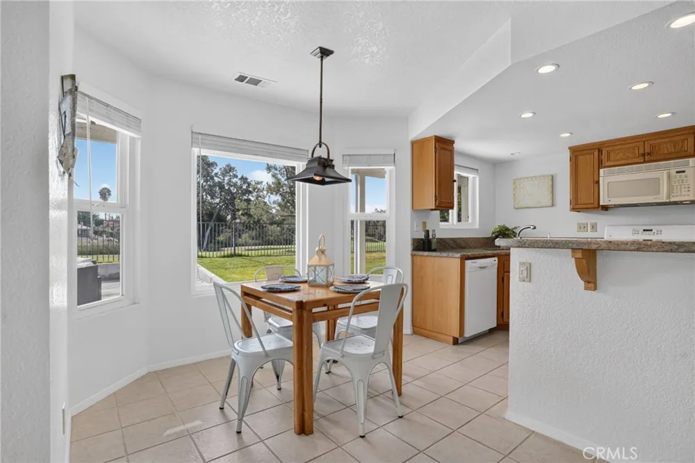 928 Saint Ann Paso Robles, CA 93446