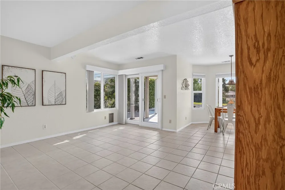 928 Saint Ann Paso Robles, CA 93446