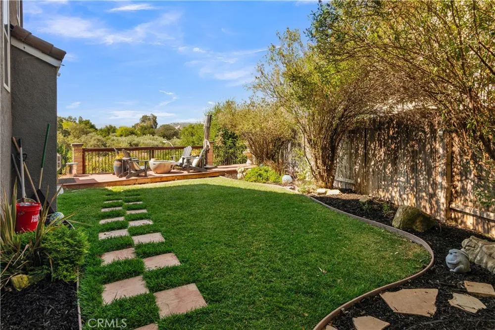 1519 Las Brisas Paso Robles, CA 93446