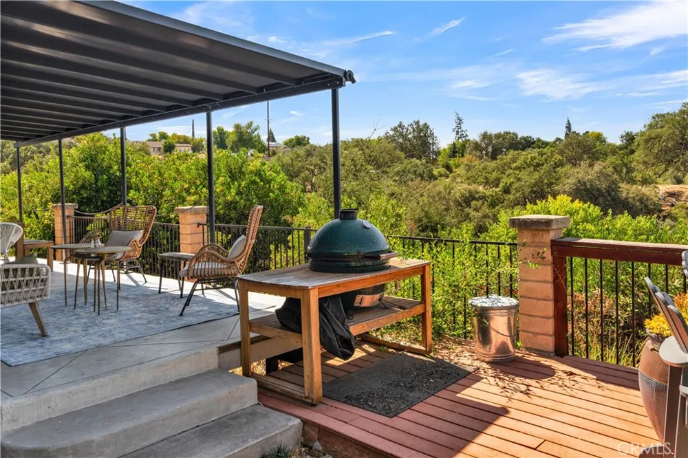1519 Las Brisas Paso Robles, CA 93446