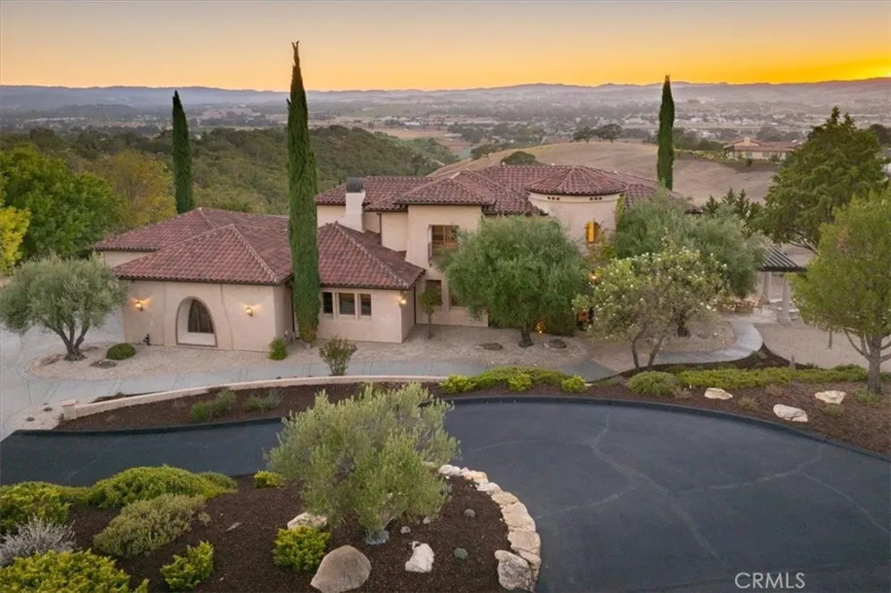 1690 Burnt Rock Templeton, CA 93465