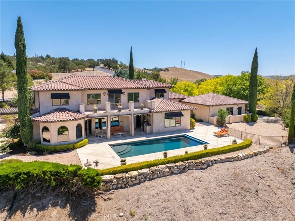 1690 Burnt Rock Templeton, CA 93465