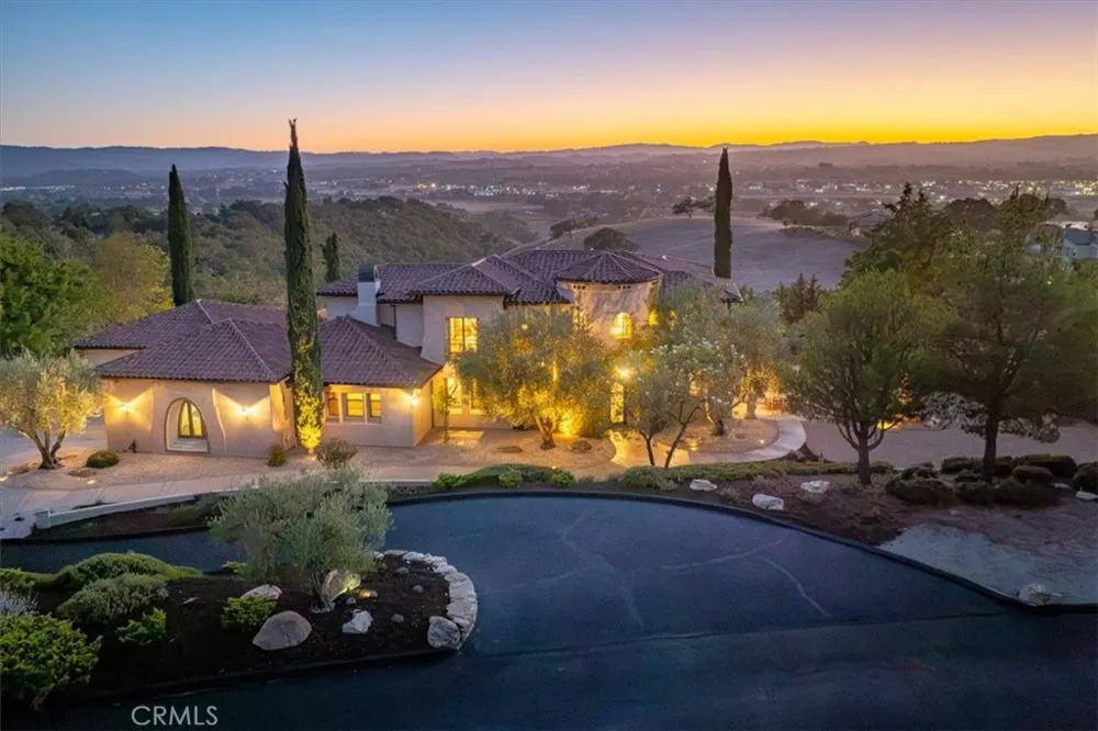 1690 Burnt Rock Templeton, CA 93465