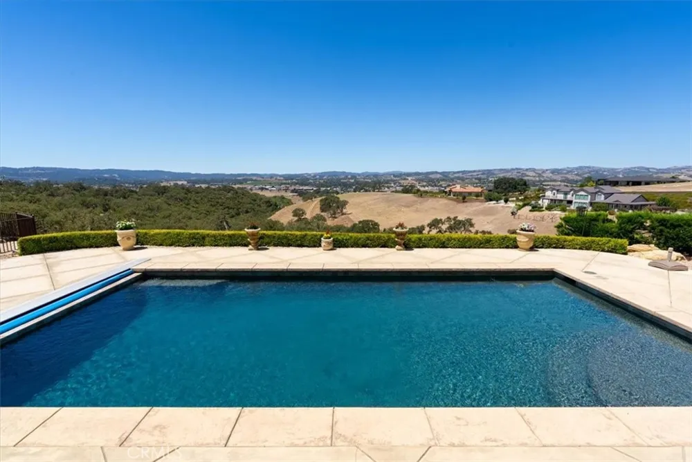 1690 Burnt Rock Templeton, CA 93465
