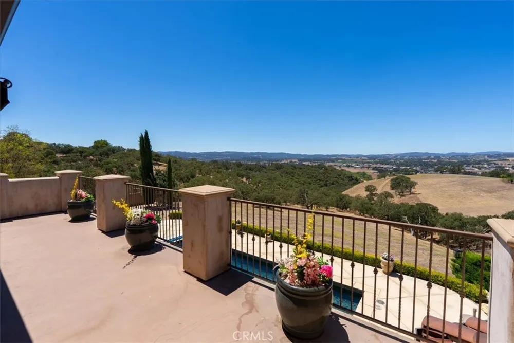 1690 Burnt Rock Templeton, CA 93465