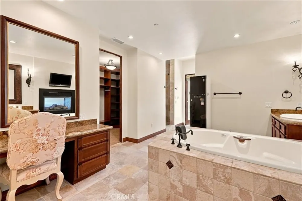 1690 Burnt Rock Templeton, CA 93465