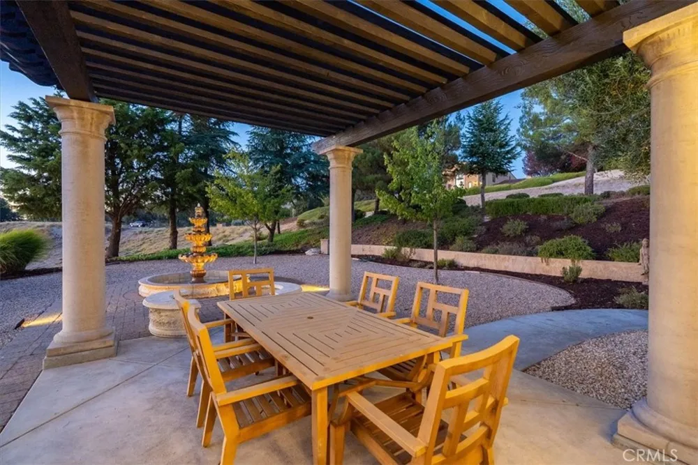 1690 Burnt Rock Templeton, CA 93465