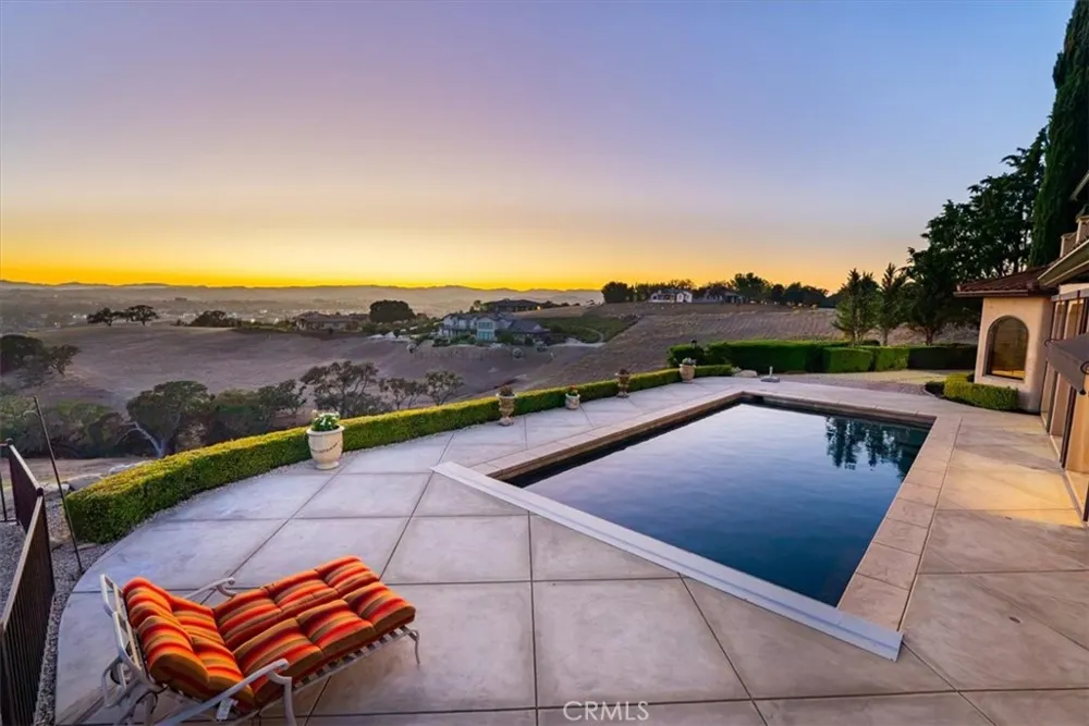 1690 Burnt Rock Templeton, CA 93465