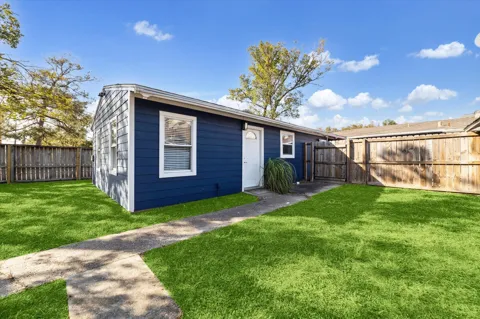 1147 Du Barry Lane #B