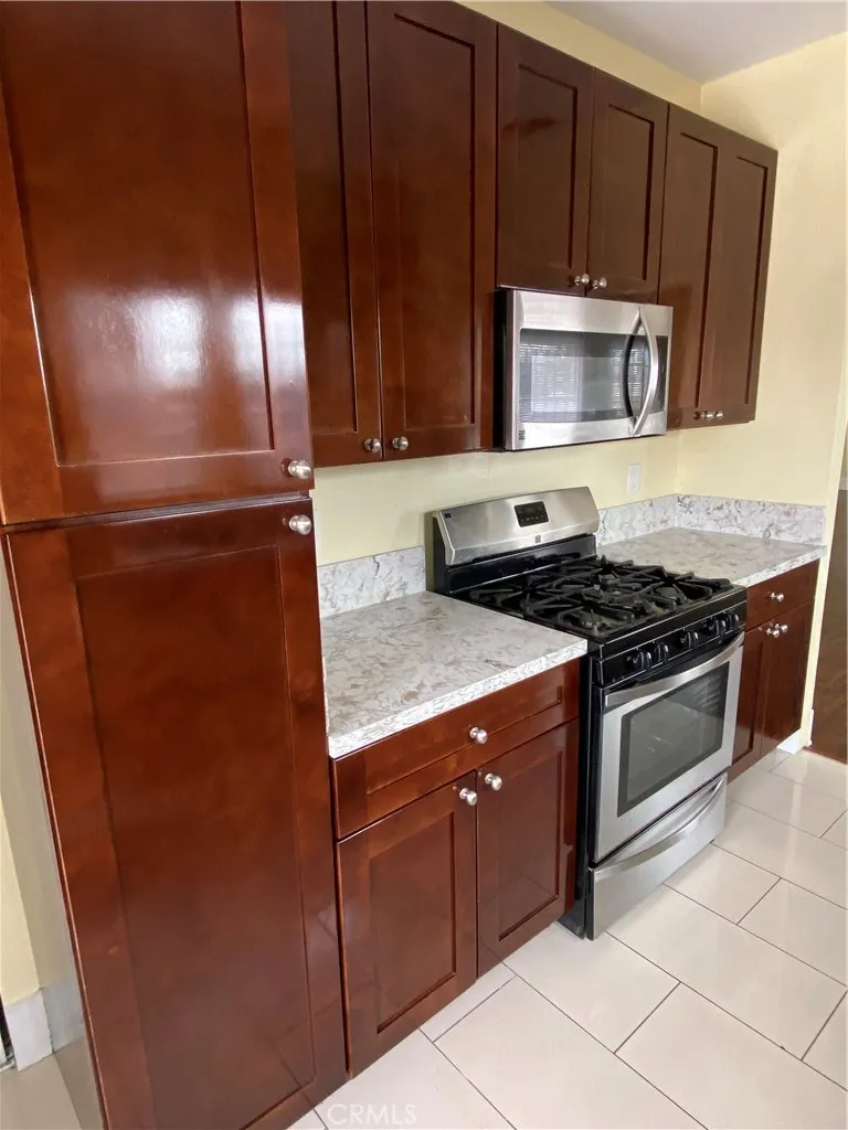 1331 Atlantic Avenue Long Beach, CA 90813