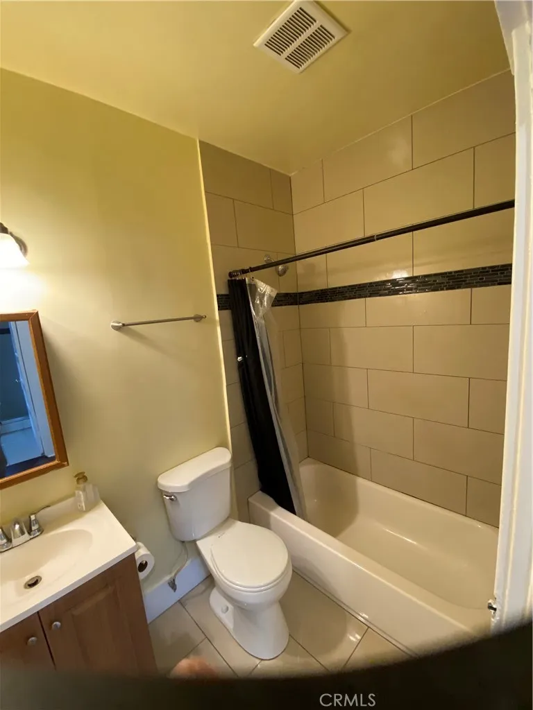 1331 Atlantic Avenue Long Beach, CA 90813