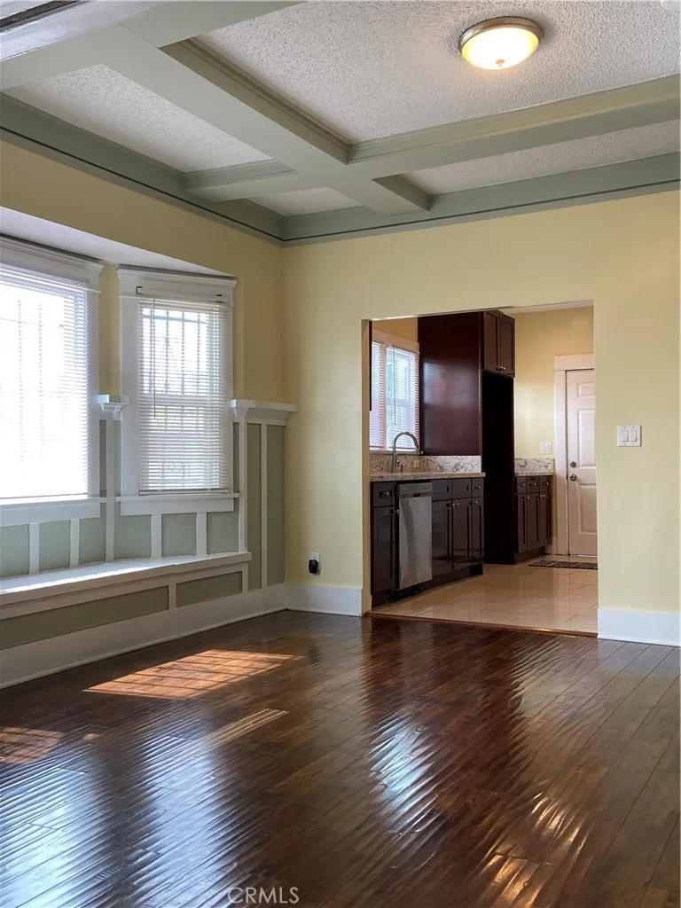 1331 Atlantic Avenue Long Beach, CA 90813