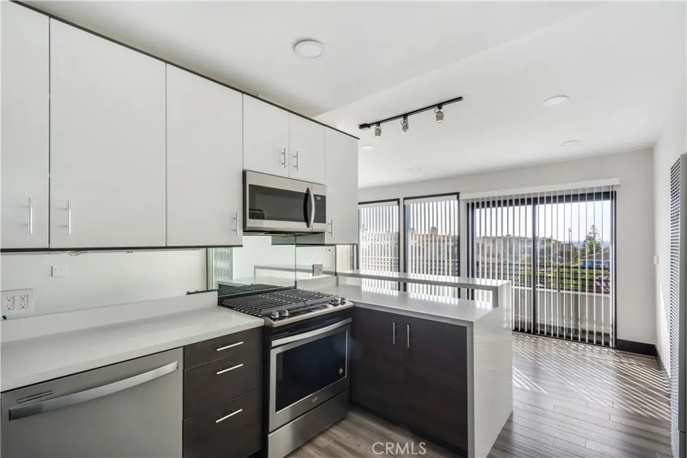 1702 Hermosa Avenue Hermosa Beach, CA 90254