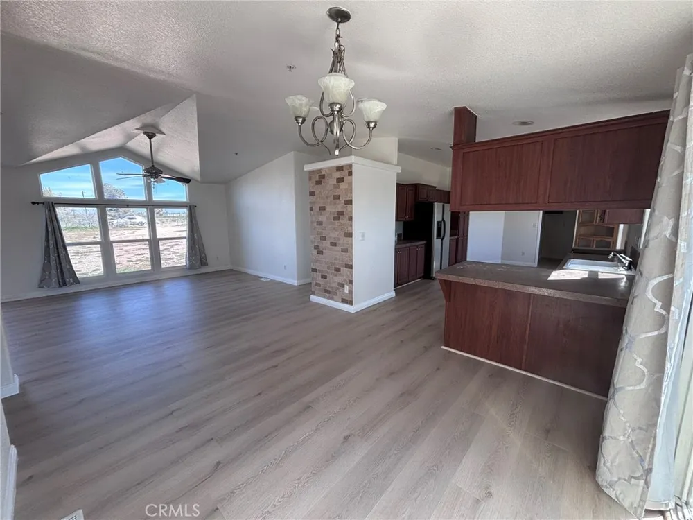 10024 Anderson Ranch Phelan, CA 92371