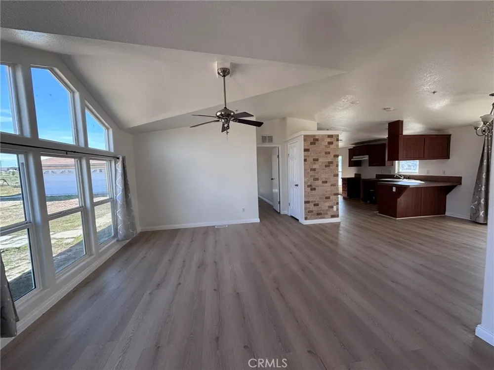 10024 Anderson Ranch Phelan, CA 92371