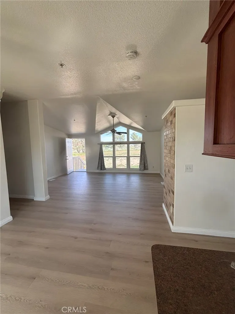 10024 Anderson Ranch Phelan, CA 92371