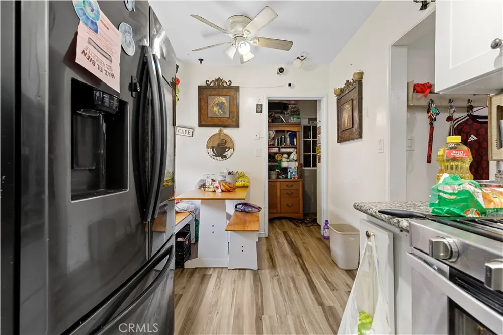 2005 W 11th Santa Ana, CA 92703
