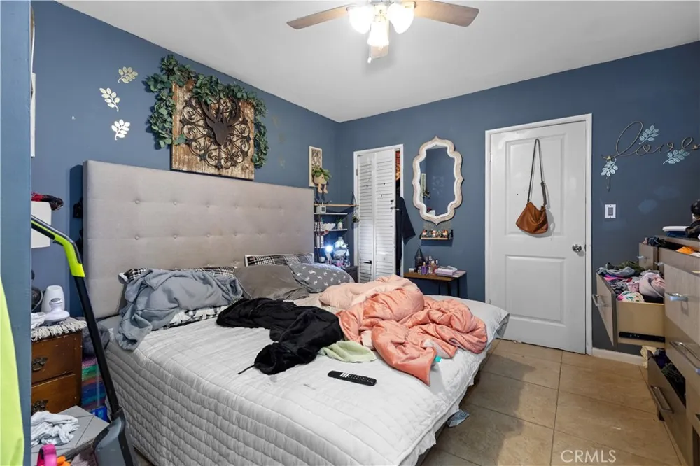 2005 W 11th Santa Ana, CA 92703