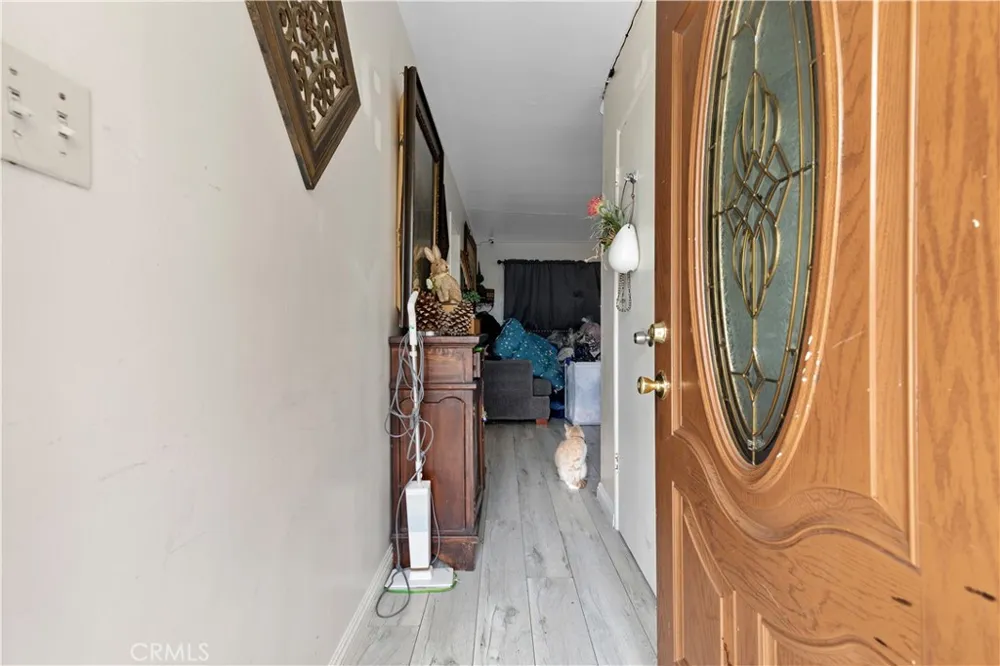2005 W 11th Santa Ana, CA 92703