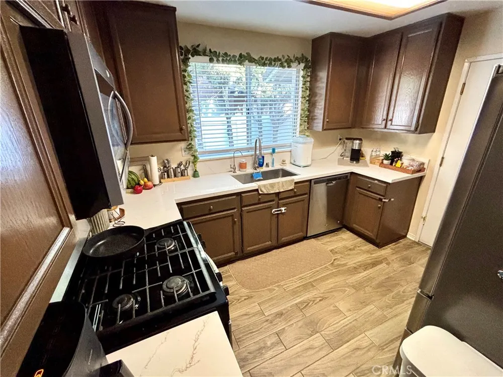 2522 W Calle Vista Drive Rialto, CA 92377