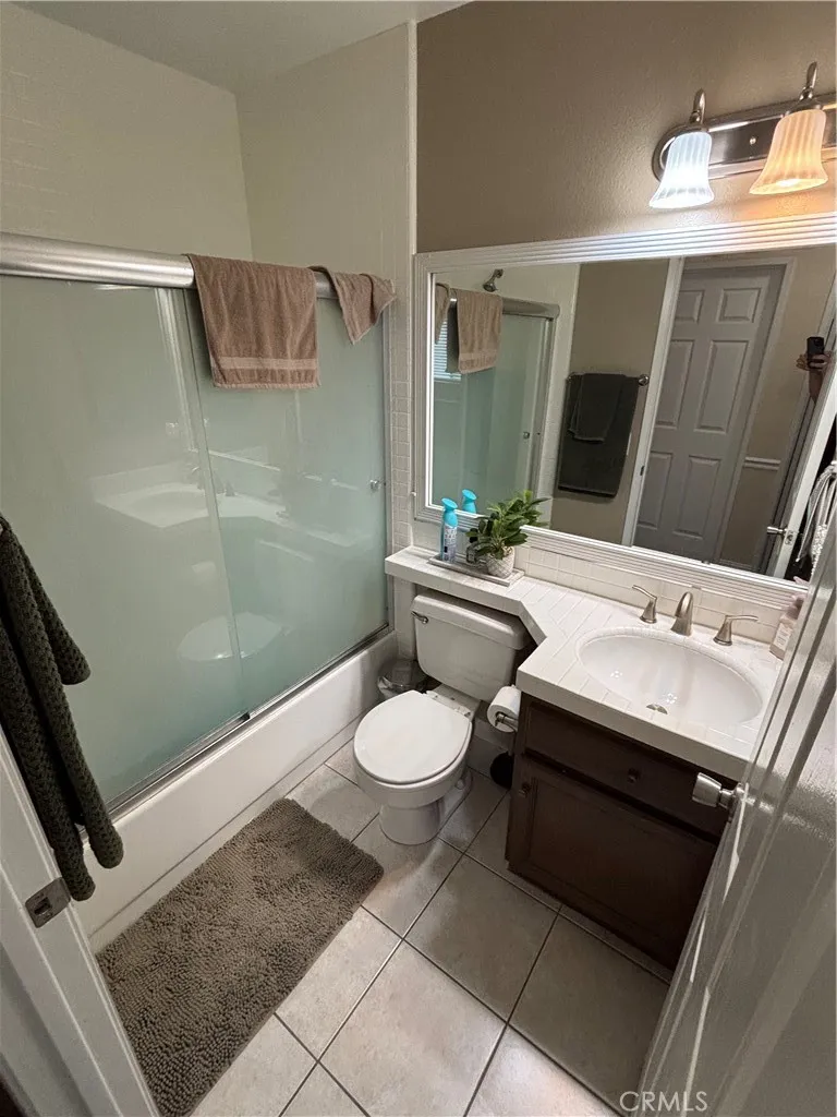 2522 W Calle Vista Drive Rialto, CA 92377