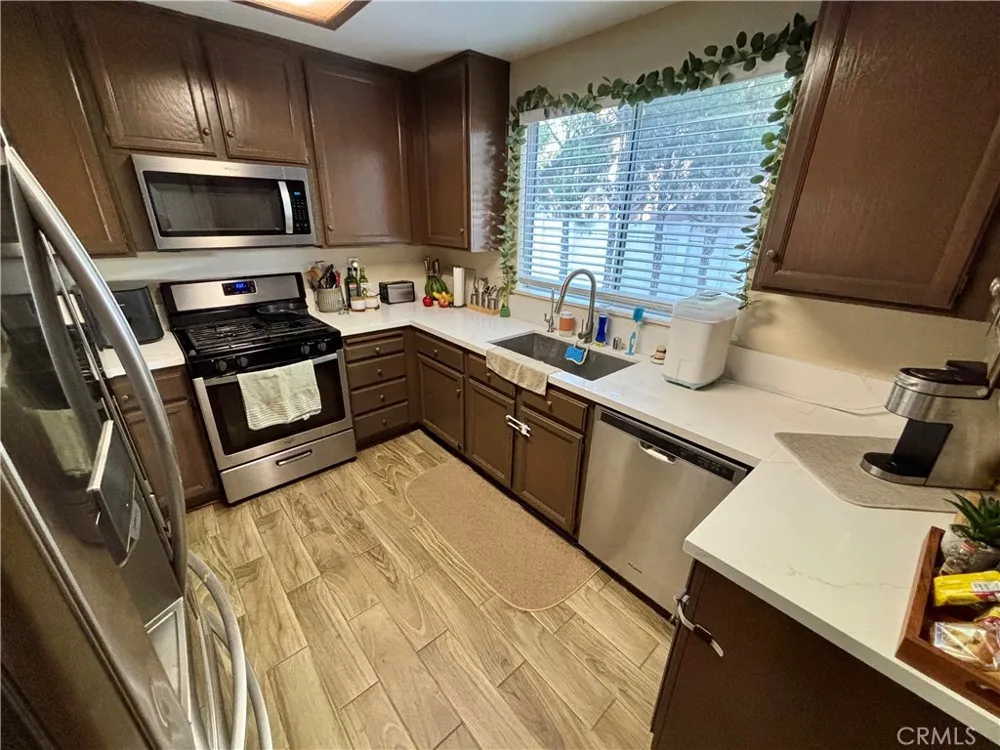 2522 W Calle Vista Drive Rialto, CA 92377