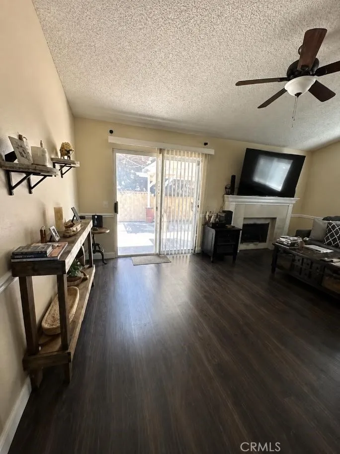 2522 W Calle Vista Drive Rialto, CA 92377
