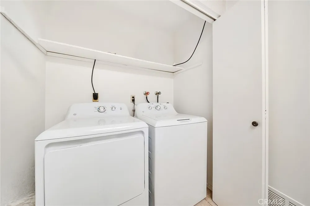 2564 Colgate Riverside, CA 92507