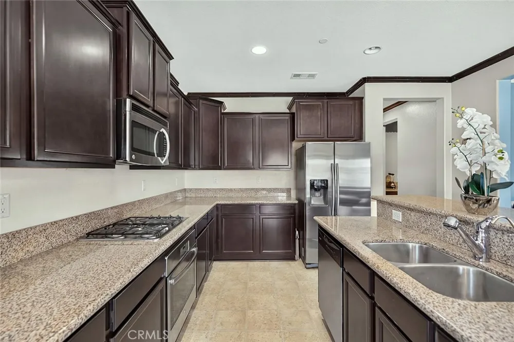 1142 Sandy Nook San Jacinto, CA 92582