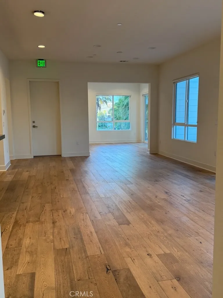 12460 Osprey Lane #2 Playa Vista, CA 90094